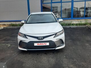 2021 Toyota Camry VIII (XV70), белый, 2700000 рублей, вид 1