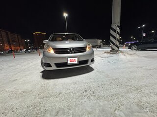 2013 Toyota ISis I Рестайлинг, серебристый, 1550000 рублей, вид 2