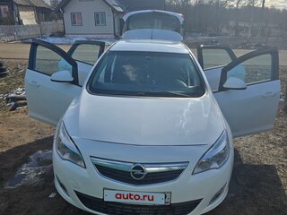 2012 Opel Astra J Рестайлинг, белый, 700000 рублей, вид 1