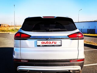2024 Geely Atlas Pro, серебристый, 1940000 рублей, вид 5