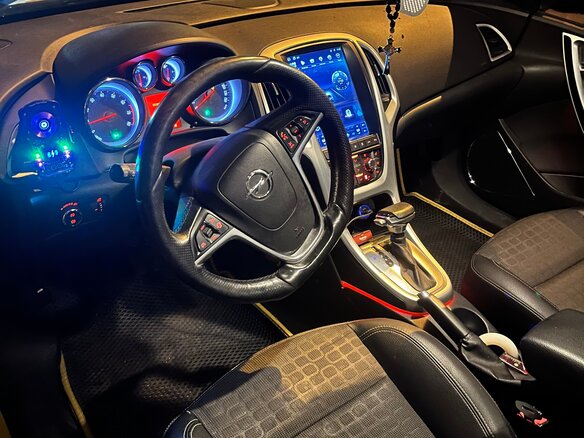 2012 Opel Astra GTC J Рестайлинг, жёлтый, 900000 рублей - вид 12