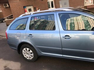 2009 Skoda Octavia II (A5) Рестайлинг, серый, 800000 рублей, вид 2