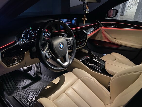 2018 BMW 5 серии 530i VII (G30/G31/G38), белый, 3170000 рублей - вид 10