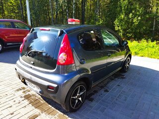 2007 Peugeot 107 I, серый, 210000 рублей, вид 4