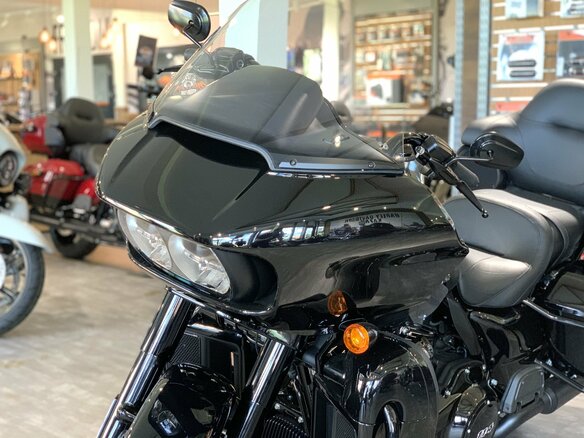 2023 Harley-Davidson Road Glide Limited, чёрный, 3990000 рублей - вид 5