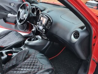 2017 Nissan Juke I Рестайлинг, красный, 1350000 рублей, вид 3