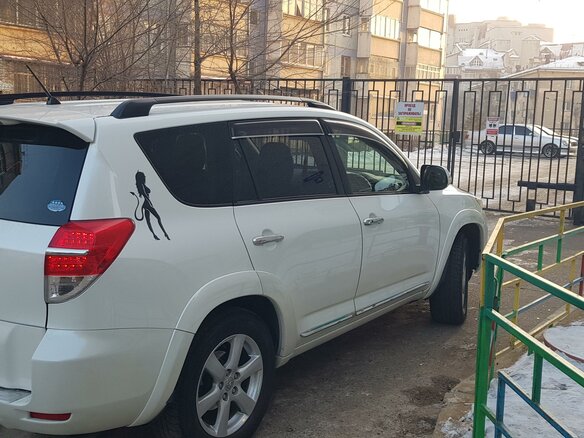 2011 Toyota Vanguard, белый, 1870000 рублей - вид 4