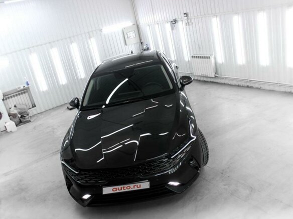 2021 Kia K5 III, серебристый, 2850000 рублей
