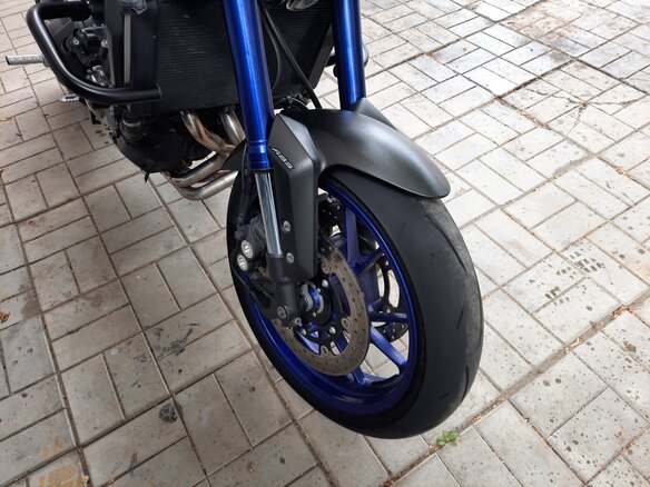 2016 Yamaha MT-09 (FZ-09), серый, 740000 рублей - вид 13