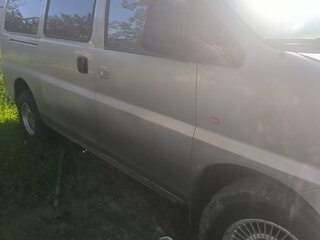 2005 Hyundai H-1 I Рестайлинг, серебристый, 500000 рублей, вид 2