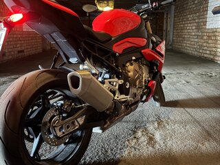 2022 BMW S 1000 R, красный, 1395000 рублей, вид 3