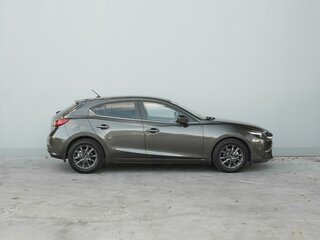 2018 Mazda 3 III (BM) Рестайлинг, серый, 1659000 рублей, вид 5
