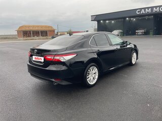 2019 Toyota Camry VIII (XV70), чёрный, 2000000 рублей, вид 4