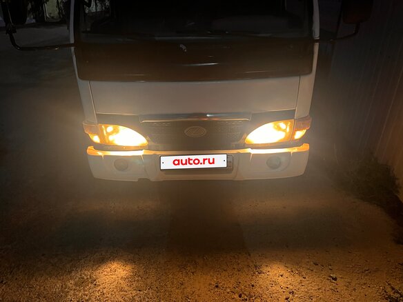 2008 Yuejin 1042, белый, 650000 рублей - вид 6