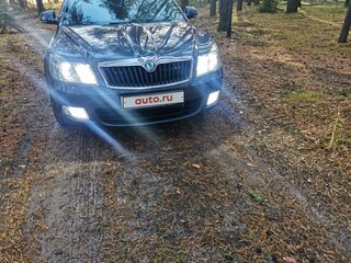 2013 Skoda Octavia II (A5) Рестайлинг, серый, 975000 рублей, вид 4