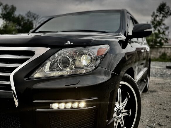 2015 Lexus LX 570 III Рестайлинг, чёрный, 5600000 рублей - вид 18