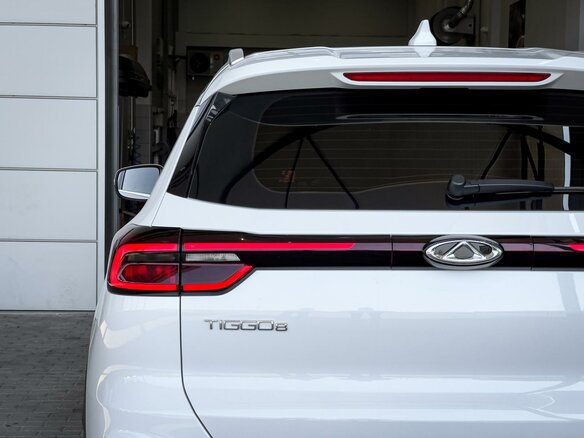 2023 Chery Tiggo 8 I Рестайлинг, белый - вид 9