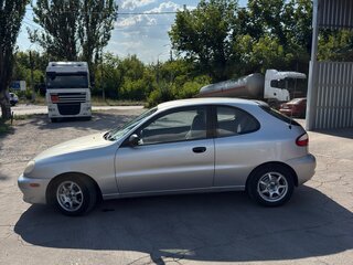1999 Daewoo Lanos, серебристый, 300000 рублей, вид 3