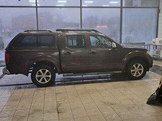 2013 Nissan Navara (Frontier) III (D40) Рестайлинг, коричневый, 1850000 рублей, вид 2