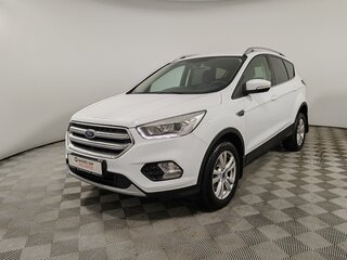 2017 Ford Kuga II Рестайлинг, белый, 1325000 рублей, вид 1