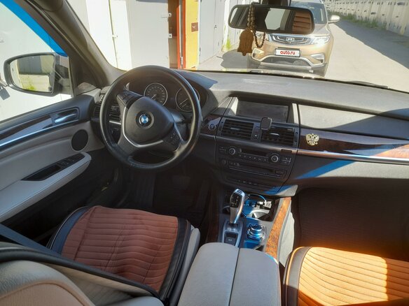 2013 BMW X5 35i II (E70) Рестайлинг, коричневый, 1950000 рублей - вид 5