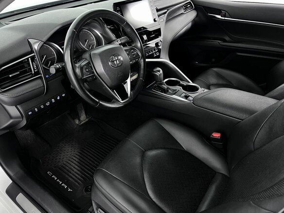 2021 Toyota Camry VIII (XV70) Рестайлинг, белый - вид 9