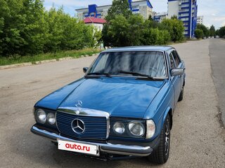 1977 Mercedes-Benz W123 240, голубой, 390000 рублей, вид 5