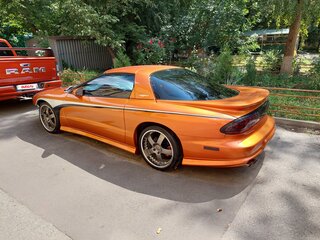 1993 Pontiac Firebird IV, красный, 1200000 рублей, вид 1