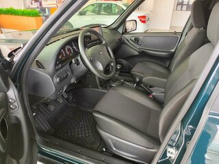 2023 Lada (ВАЗ) Niva Travel I, зелёный, 1330000 рублей, вид 5