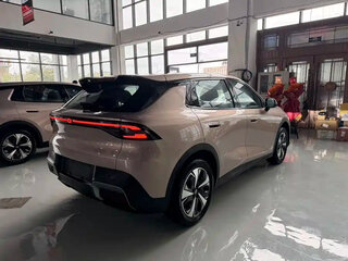 2025 Changan Qiyuan Q05 51.9 kWh II, бежевый, 2430000 рублей, вид 1