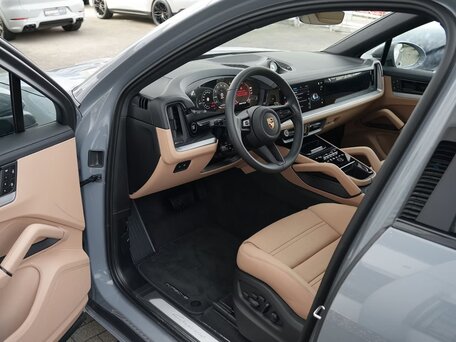 2025 Porsche Cayenne Coupé III Рестайлинг, серый, 15310000 рублей, вид 5