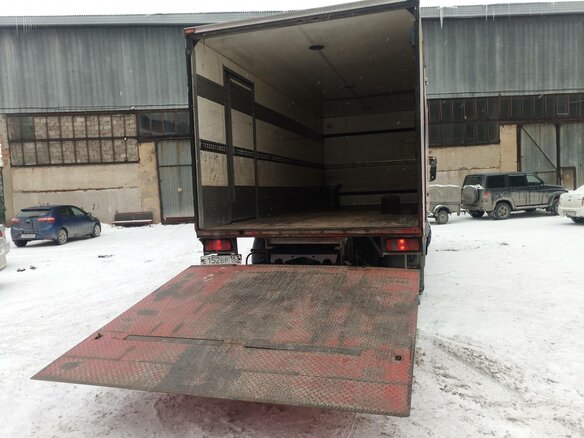 2001 Mercedes-Benz Atego, пурпурный, 2100000 рублей - вид 6