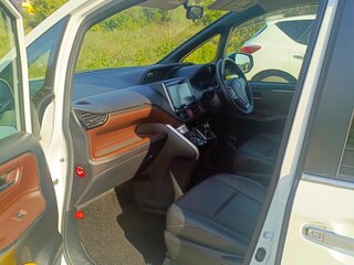 2015 Toyota Esquire I, белый, 2080000 рублей, вид 2
