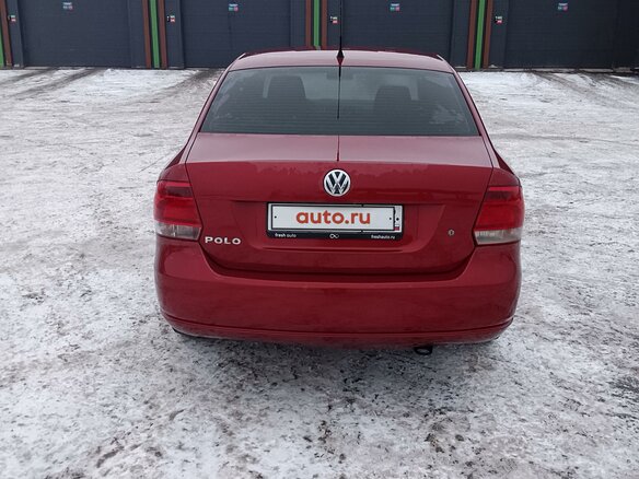 2010 Volkswagen Polo V, пурпурный, 732000 рублей - вид 2