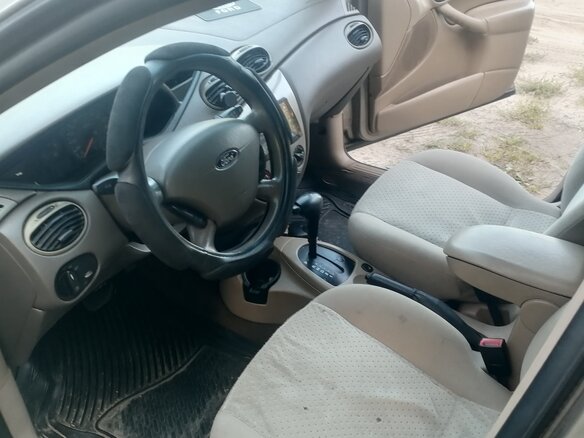 2004 Ford Focus I Рестайлинг (North America), золотистый, 250000 рублей - вид 5
