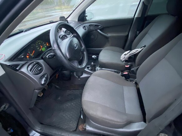 2004 Ford Focus I Рестайлинг, чёрный, 125000 рублей - вид 5