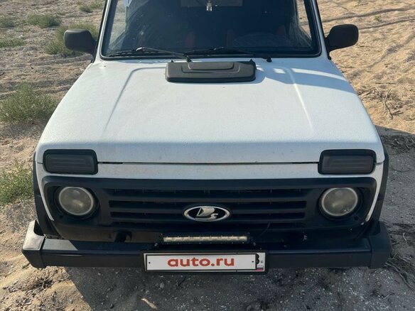 2012 Lada (ВАЗ) 2121 (4x4) I Рестайлинг, белый, 580000 рублей - вид 2