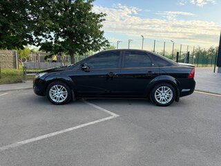 2008 Ford Focus II Рестайлинг, чёрный, 630000 рублей, вид 4
