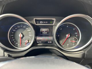 2015 Mercedes-Benz G-Класс 350 d II (W463) Рестайлинг 4, чёрный, 4499999 рублей, вид 4