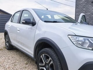 2020 Renault Logan Stepway II Рестайлинг, белый, 1200000 рублей, вид 4