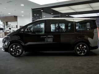 2026 Hyundai Staria I, чёрный, 10899000 рублей, вид 2