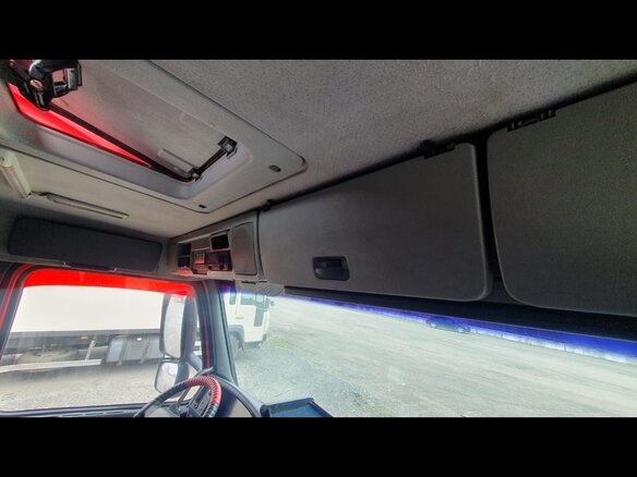 2008 Volvo FM, красный, 4900000 рублей - вид 23
