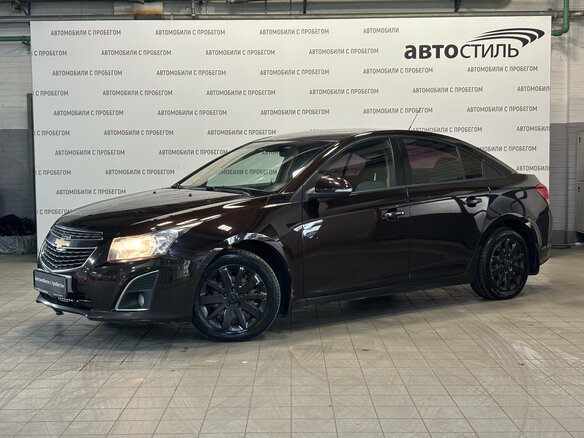 2014 Chevrolet Cruze I Рестайлинг, коричневый