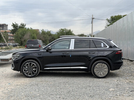 2026 Geely Xingyue L I Рестайлинг 2, чёрный, 4310000 рублей, вид 4