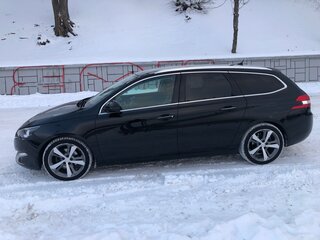 2014 Peugeot 308 II, чёрный, 1015000 рублей, вид 5