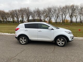 2011 Kia Sportage III, белый, 1752500 рублей, вид 3