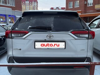 2021 Toyota RAV4 V (XA50), серый, 4500000 рублей, вид 3