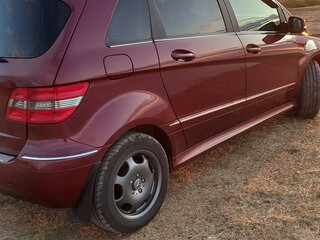 2009 Mercedes-Benz B-Класс 170 I (W245) Рестайлинг, пурпурный, 680000 рублей, вид 1