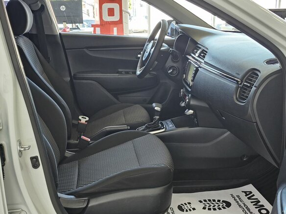 2018 Kia Rio IV, белый - вид 16