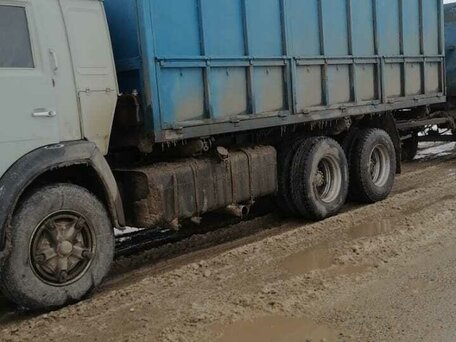 1992 КамАЗ 53212, серый, 1300000 рублей, вид 2